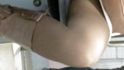 Sexy euro menggunakan dildo di vagina bokep jepang pembantu hot